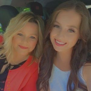 Meet your Posher, Connie